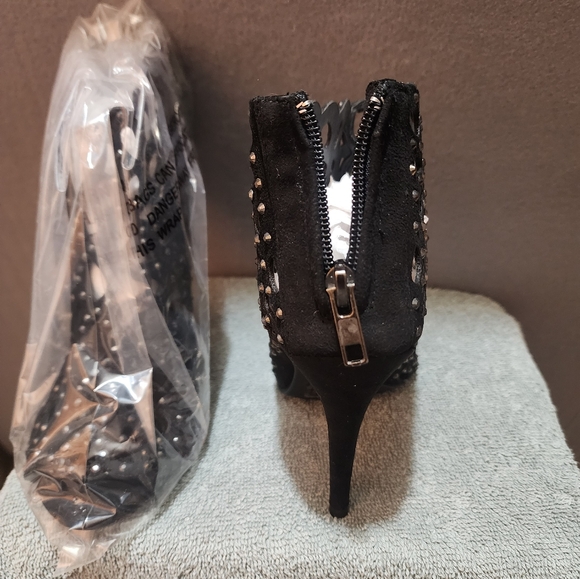 Macys Black High Heel Stappy Bootie with Zipper with Rhinestones - Picture 8 of 16